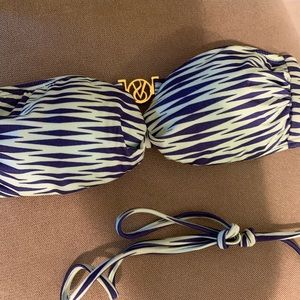 Victoria Secret strapless bikini top Size Small